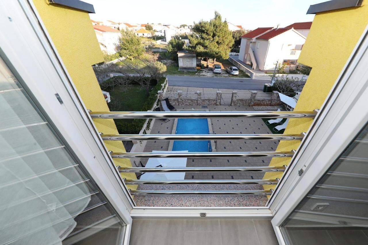 Apartments Oliva Vrsi Kültér fotó