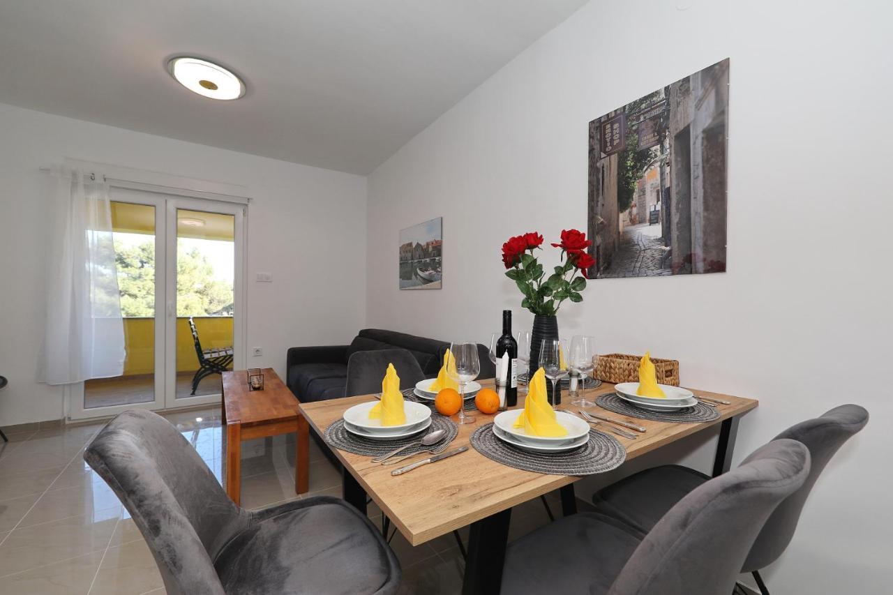 Apartments Oliva Vrsi Kültér fotó