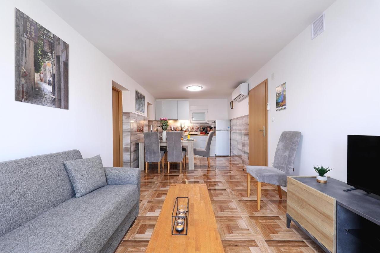 Apartments Oliva Vrsi Kültér fotó