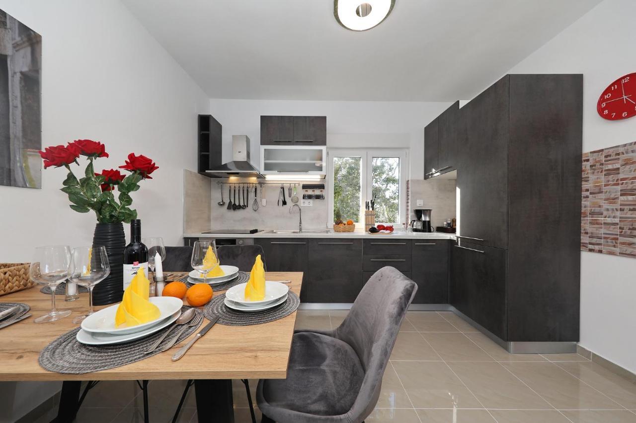 Apartments Oliva Vrsi Kültér fotó