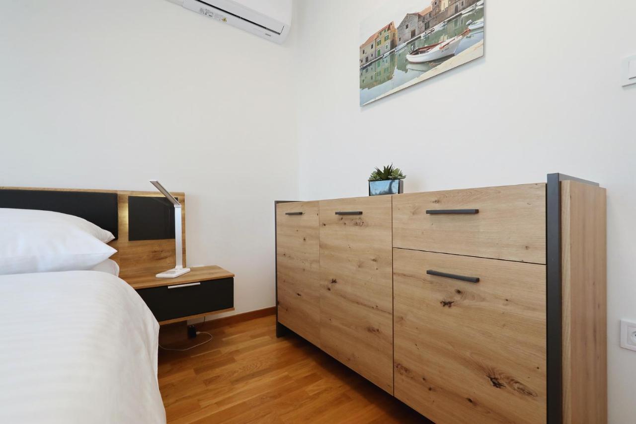 Apartments Oliva Vrsi Kültér fotó