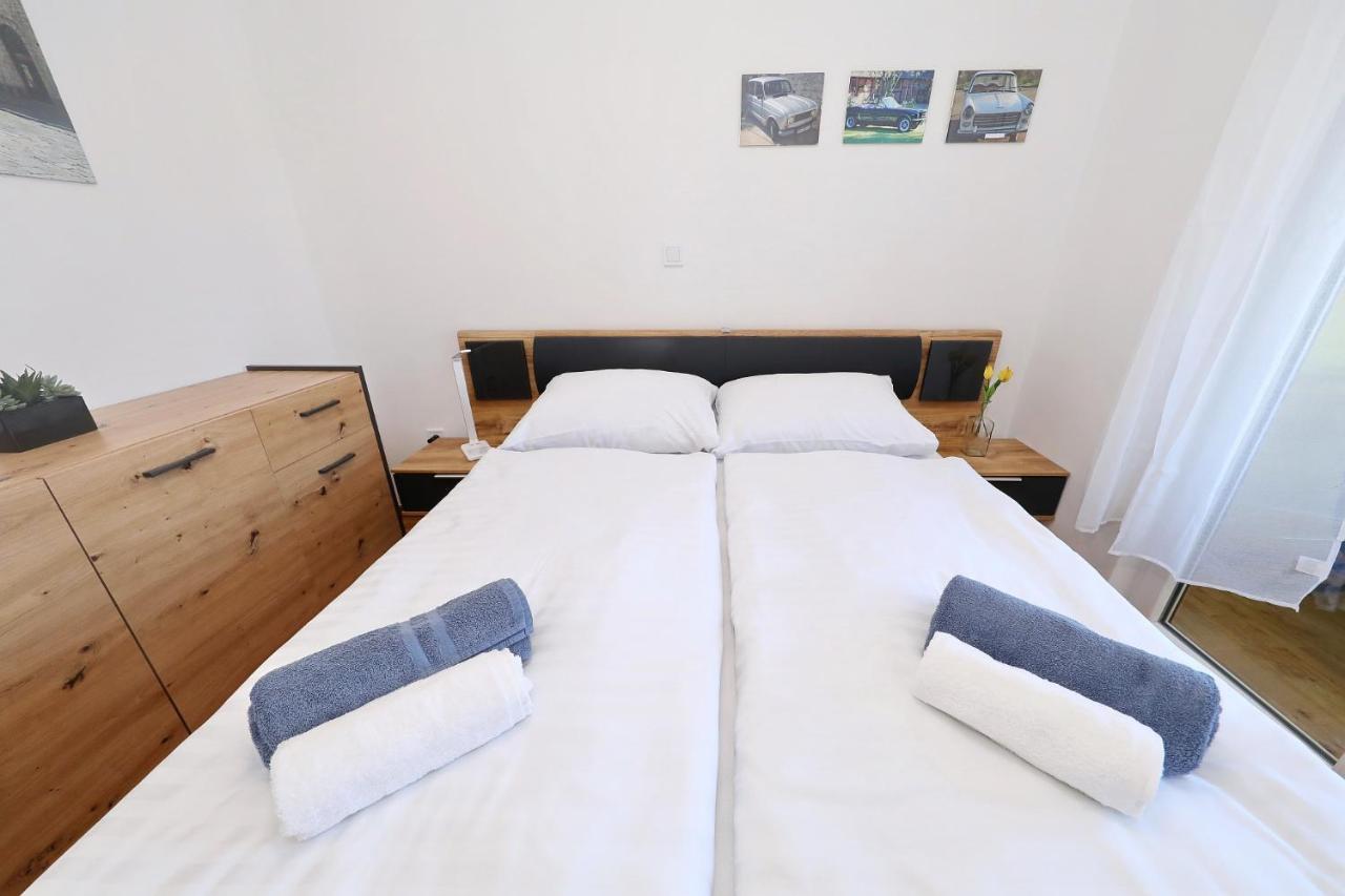 Apartments Oliva Vrsi Kültér fotó
