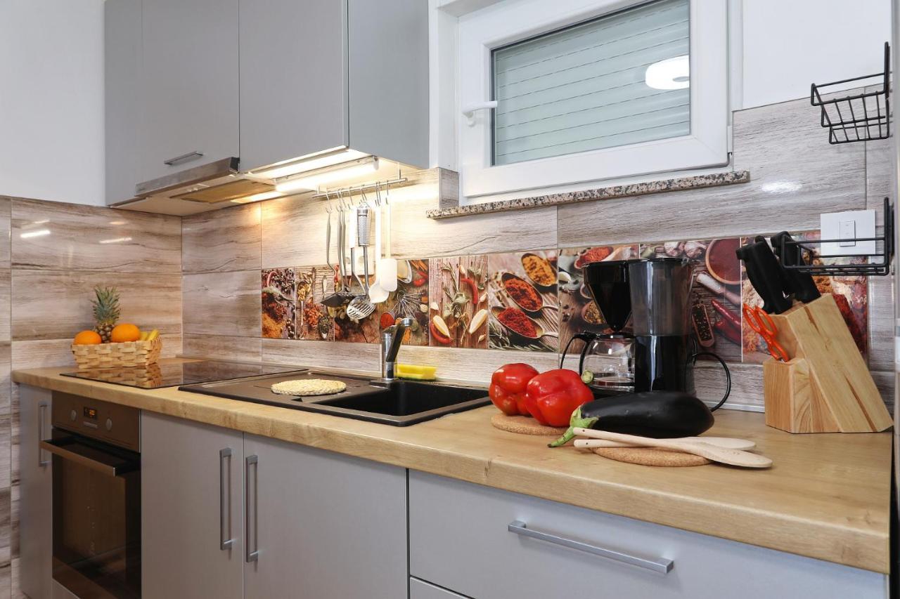Apartments Oliva Vrsi Kültér fotó