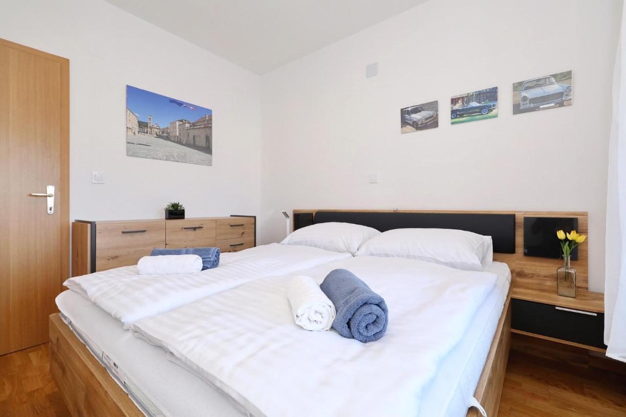 Apartments Oliva Vrsi Kültér fotó